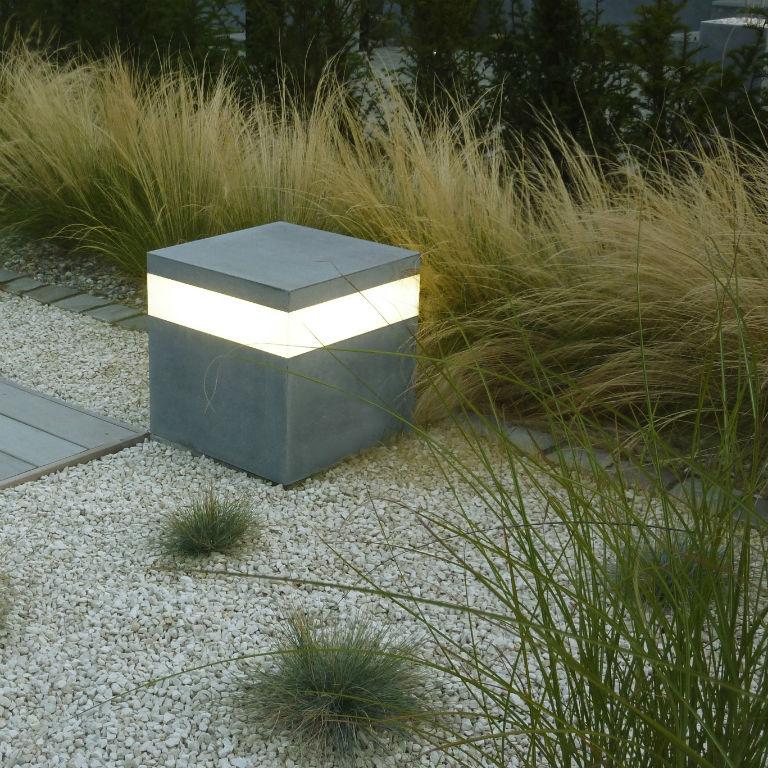 Ugo, borne Alex Detournay en pierre bleue