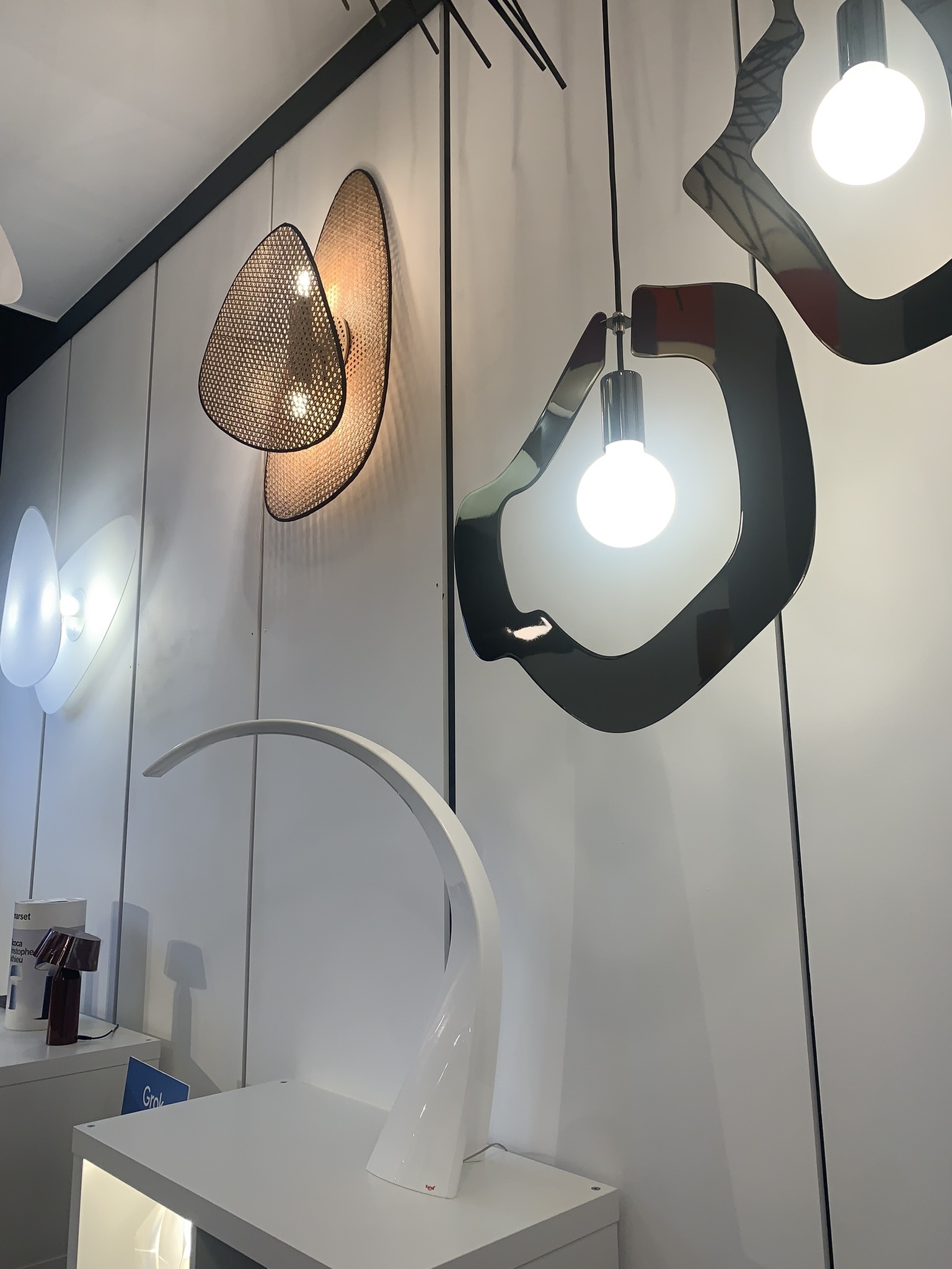 Magasin luminaire interieur exterieur design contemporain eclairage ...