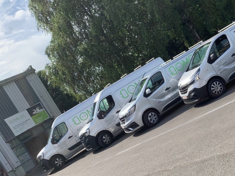 Domelec recrute ! 